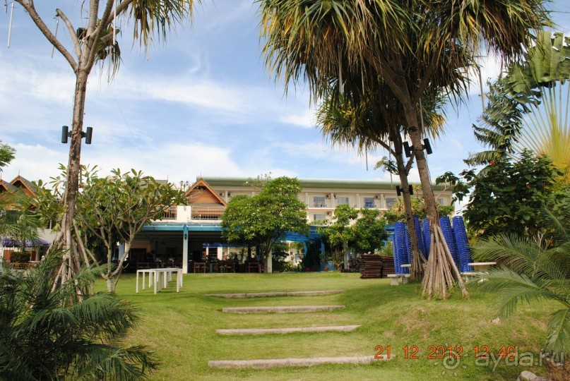 Отзыв об отеле Chalong Beach