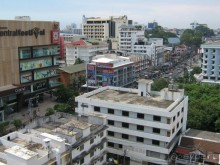 вид на 2 улицу из номера отеля