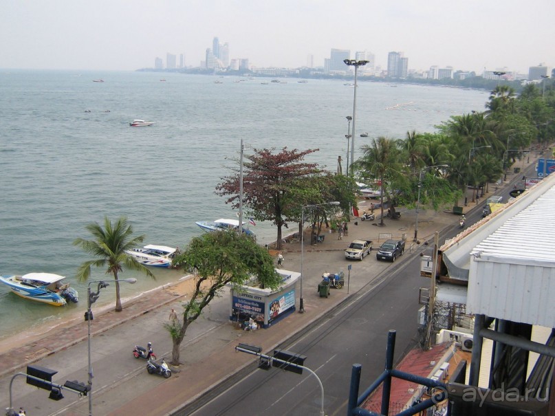 вид с крыши бассейна