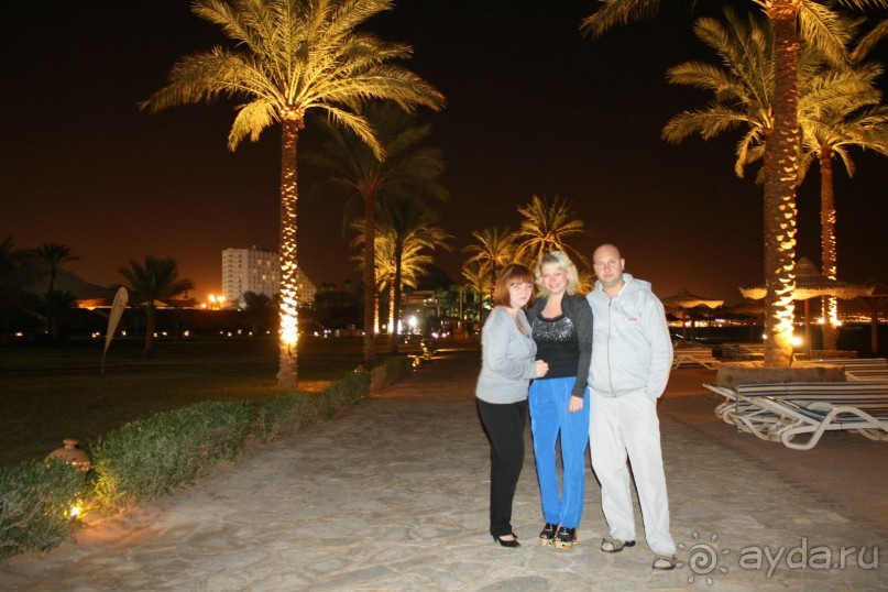 соседний отель.А вдали виднеется наш Хилтон