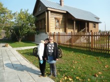 как печально что нет фотографий москвы.