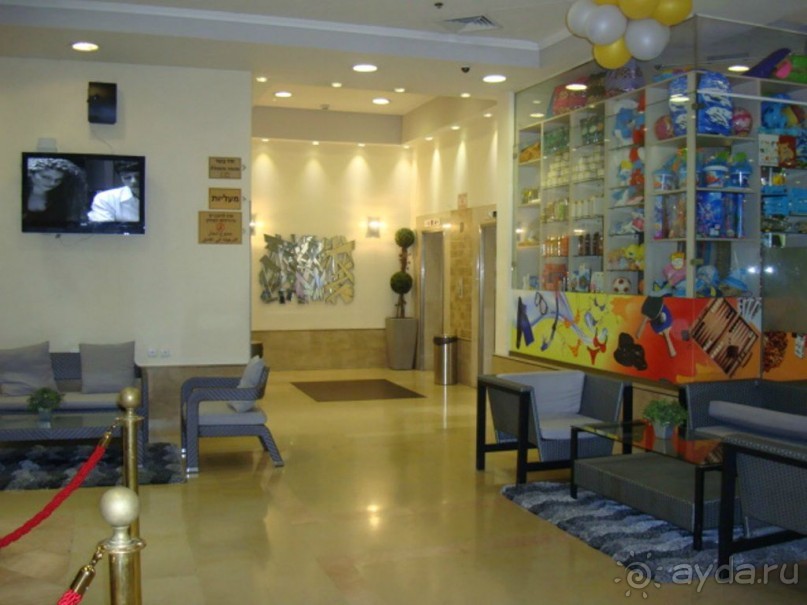 Хороший городской отель 3* в самом центре Эйлата