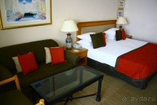 Isrotel Royal Beach 5* – большая и солидная гостиница прямо на берегу Красного моря. 