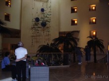 В холле отеля