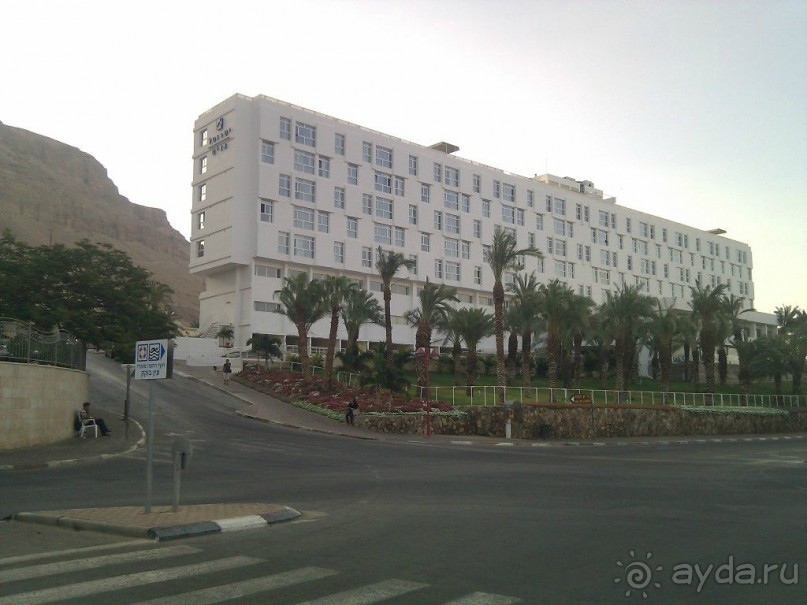 Isrotel Ganim расположен в центре курортной зоны
