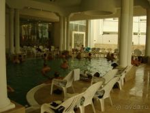 Бассейн с водой Мёртвого моря в СПА отеля LeMeridien