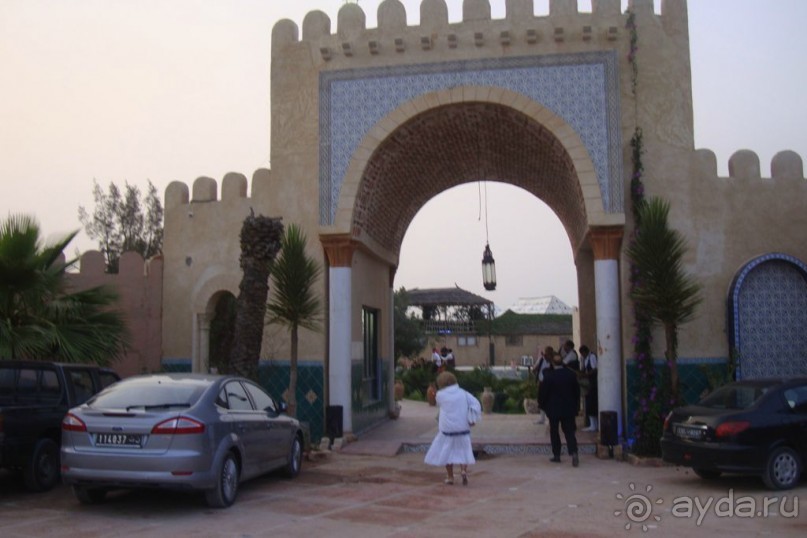 Фольклорное шоу Zin Bledi