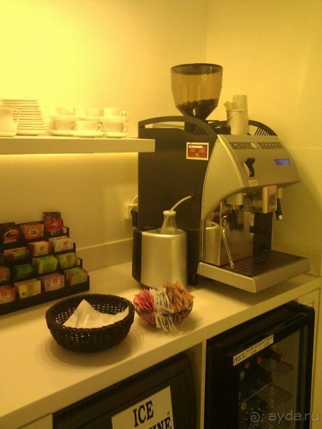 24 часа в сутки - чай, кофе, булочки