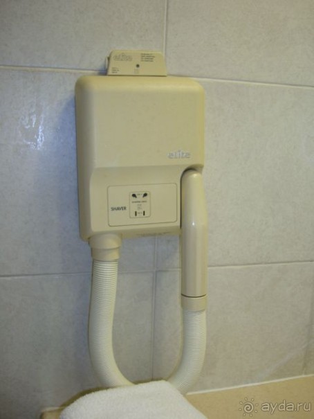 Номер POOL VIEW ROOM с кухней (3-х этажный корпус)