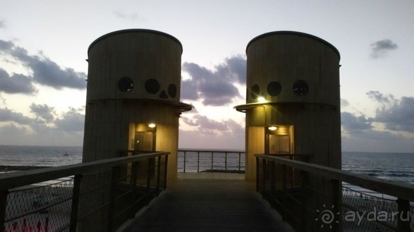 Пляж в Герцлии