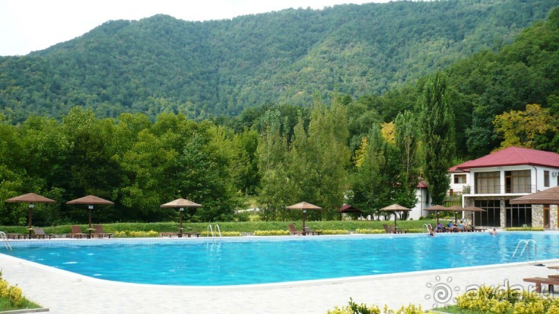 Отдых на бассейне базы отдыха "Хазар" в Габала, был сказочным!!!