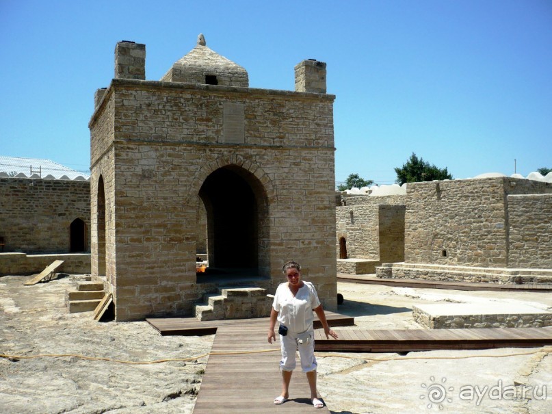 Храм огнепоклонников Атешгях. Суруханы. (30 км.от Баку)