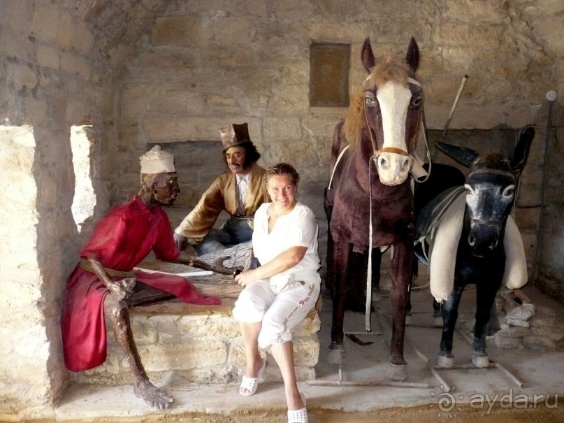 Храм огнепоклонников Атешгях. Суруханы. (30 км.от Баку)