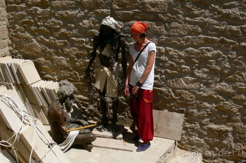 Храм огнепоклонников Атешгях. Суруханы. (30 км.от Баку)