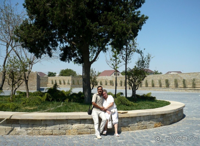 Храм огнепоклонников Атешгях. Суруханы. (30 км.от Баку)