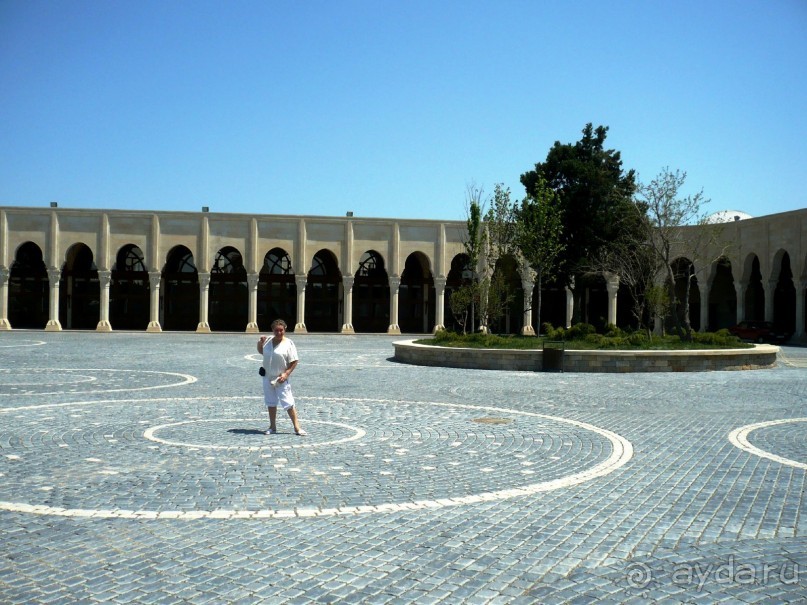 Храм огнепоклонников Атешгях. Суруханы. (30 км.от Баку)