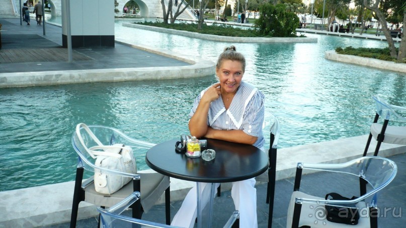 Бакинский бульвар и его стилизованная Венеция.