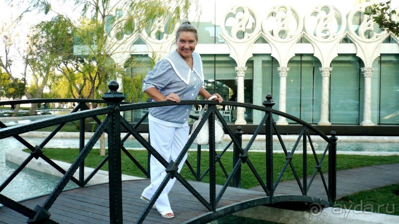 Бакинский бульвар и его стилизованная Венеция.