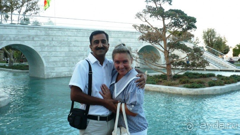 Бакинский бульвар и его стилизованная Венеция.