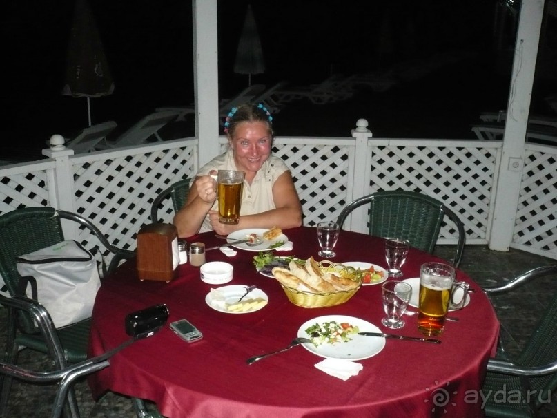  "Кавказ Сахил Отель" у Каспийского моря в Ленкорани. 