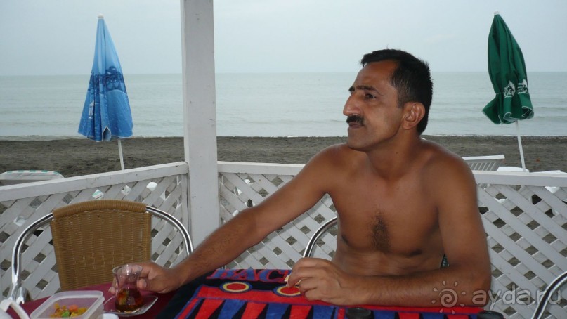  "Кавказ Сахил Отель" у Каспийского моря в Ленкорани. 