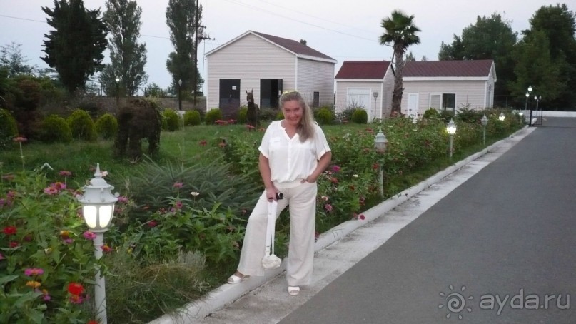  "Кавказ Сахил Отель" у Каспийского моря в Ленкорани. 