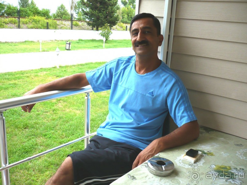  "Кавказ Сахил Отель" у Каспийского моря в Ленкорани. 