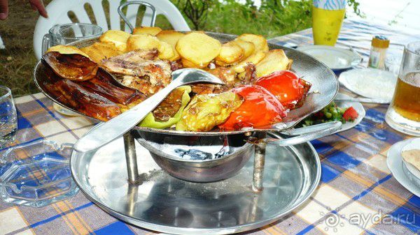 Набрань. Азербайджан. Садж - сказочно-экзотическое блюдо, обед у моря и садж в подарок с собой.