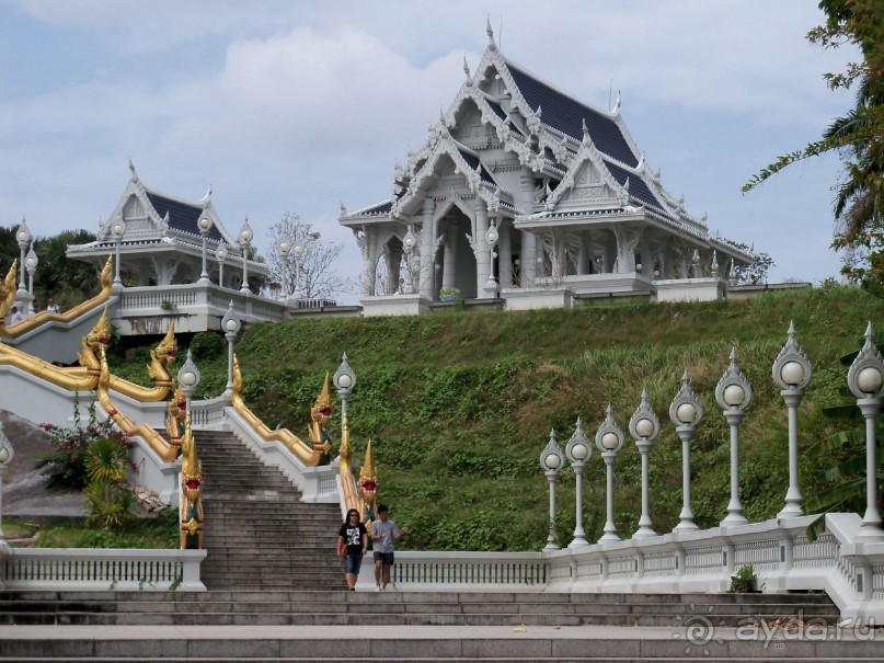 Скромный, но приличный отель с некоторыми особенностями