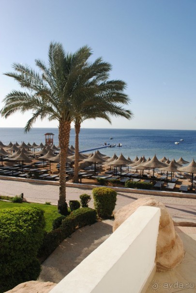 спуск к морю от моего номера 