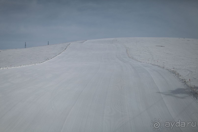 Горы (слалом бэби слалом)!!!!!!!!!  и Oтель просто супер тянет на 5*менеджмент европейский.