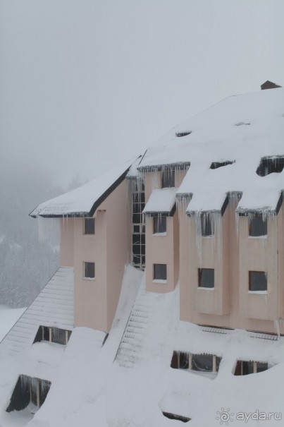 Горы (слалом бэби слалом)!!!!!!!!!  и Oтель просто супер тянет на 5*менеджмент европейский.