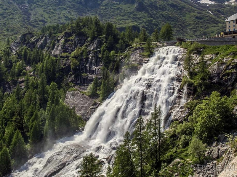 Куда поехать из Милана на один день
