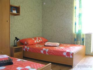 Вношу ясность по гостевому коттеджу У Алексея. Клиенты бывают разные.