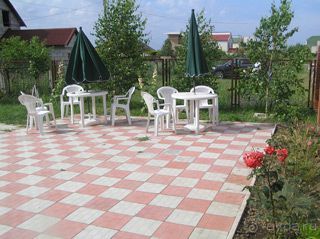 Вношу ясность по гостевому коттеджу У Алексея. Клиенты бывают разные.