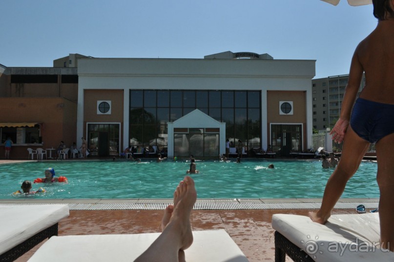 закрытый-открытый бассейн