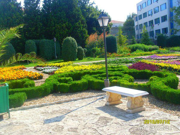 отель вполне приличный, всё равно ты там проводишь меньшую часть отдыха