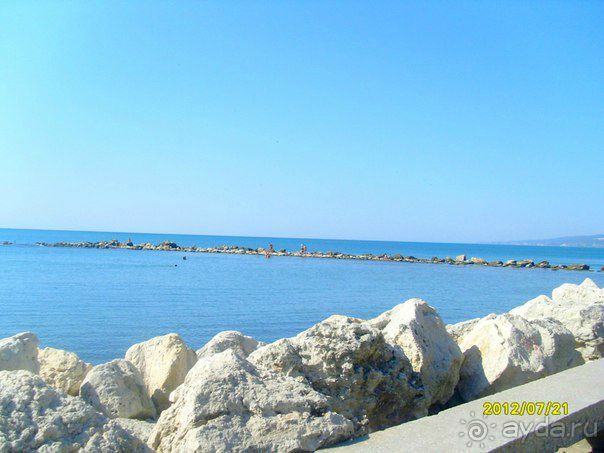 отель вполне приличный, всё равно ты там проводишь меньшую часть отдыха