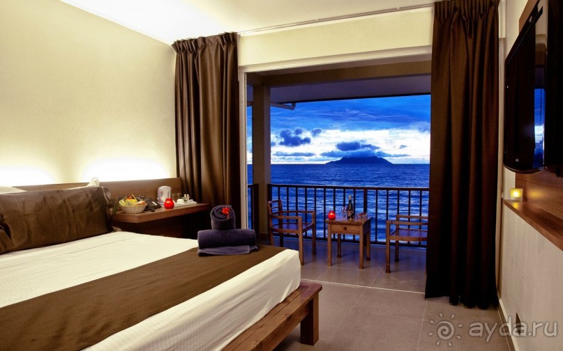 фото Coral Strand Hotel