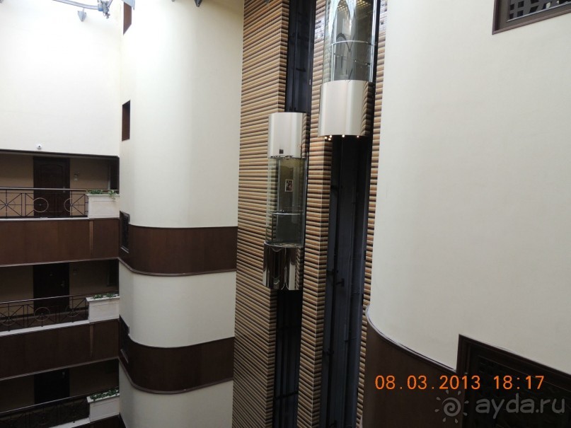 Хороший отель Flora Grand 4