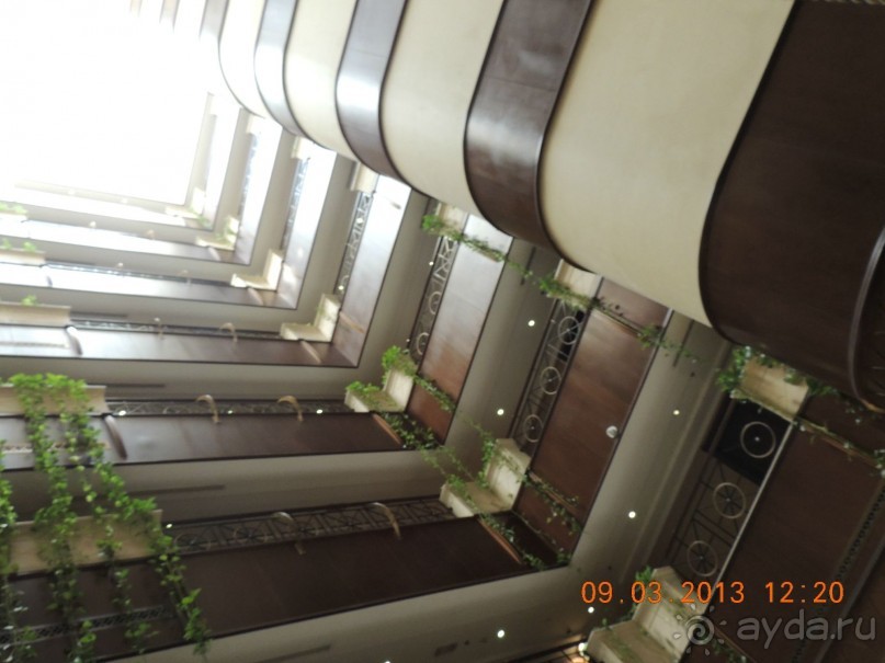 Хороший отель Flora Grand 4