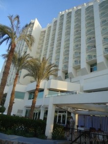 Вроде бы все, что пишут плохое - правда, но нам очень понравилось. Не зацикливайтесь