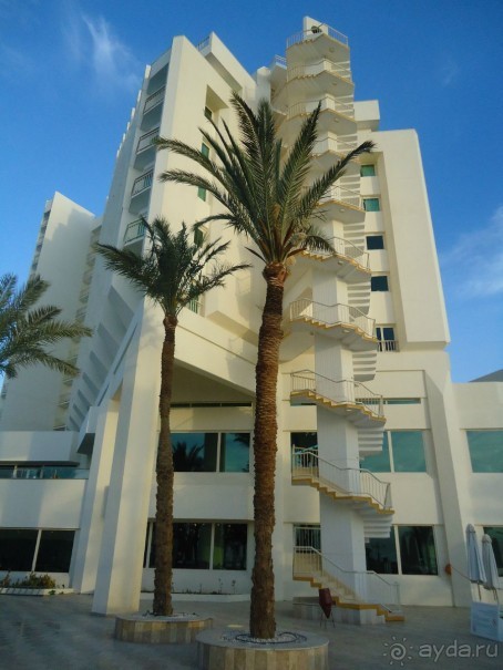 Вроде бы все, что пишут плохое - правда, но нам очень понравилось. Не зацикливайтесь