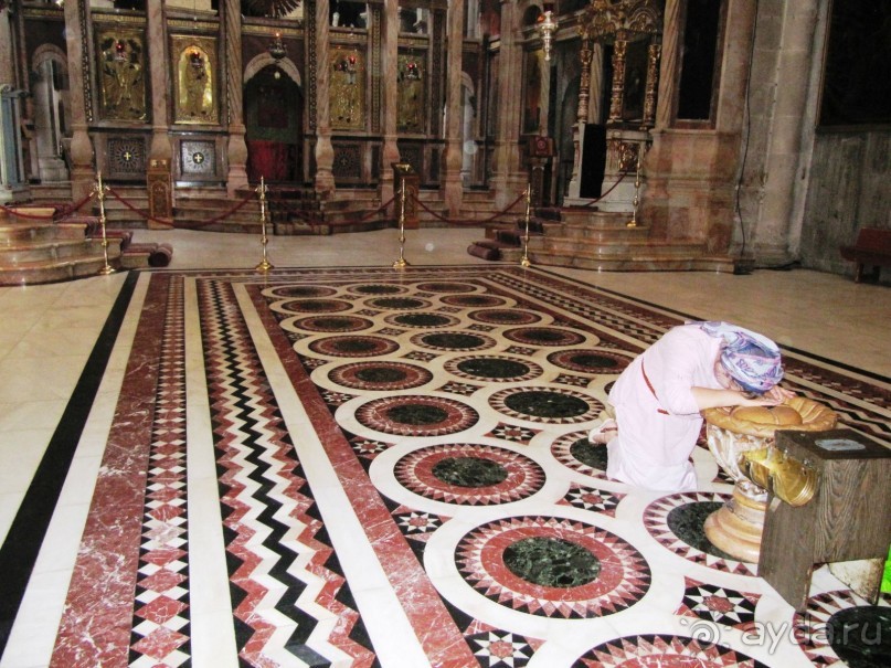 Храм Гроба Господня. Пуп Земли