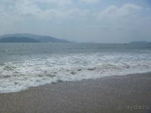 Пляж напротив отеля