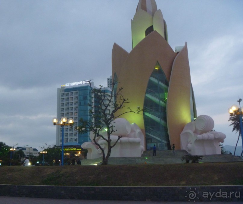 Отель Лодж (за Лотосом) с площади