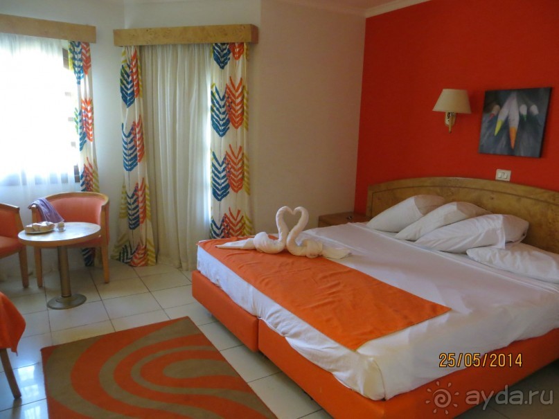 отель на 4 с замечательным  пляжем в бухте