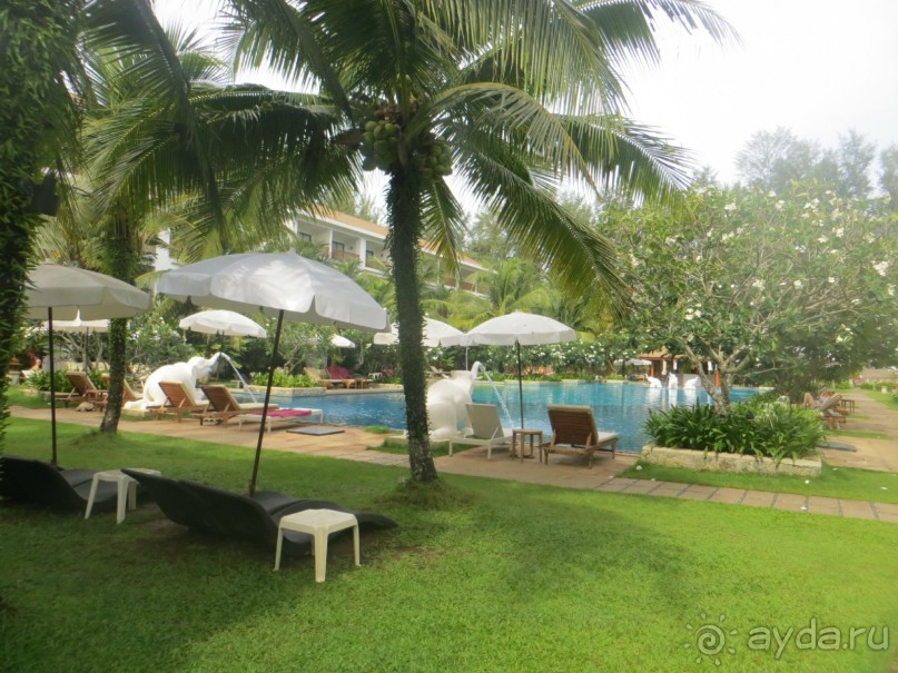 фото Naithonburi Beach Resort