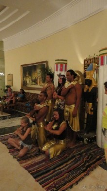 Очень жаль, что не поверила отрицательным отзывам...Подумала, что быть не может...