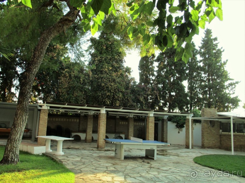 Альбом отзыва "Греческая "кругосветка". Пелопоннес. Посёлок Истмия."